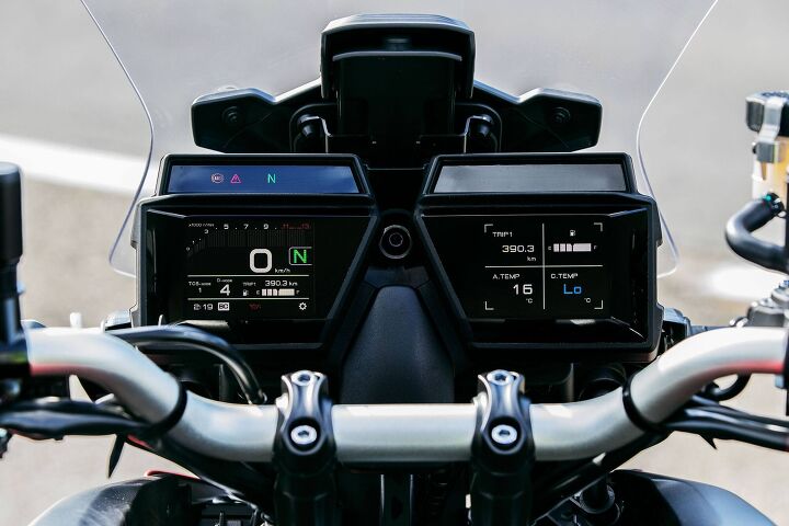New 2021 Yamaha Tracer 9 GT TFT screens