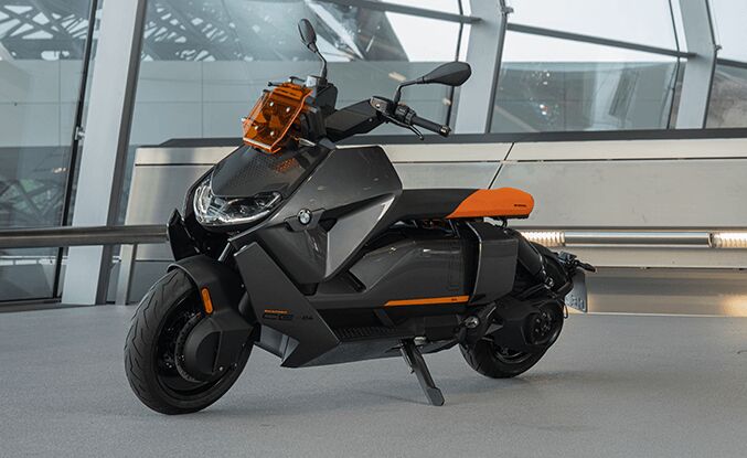 new 2022 BMW CE 04 electric scooter