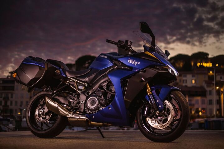 092221-2022-Suzuki-GSX-S1000GT-Plus_M2_Action_57-QT8 - Motorcycle.com