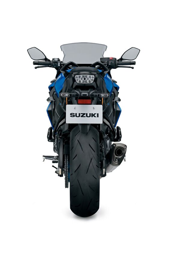 092221-2022-Suzuki-GSX-S1000GT-Plus_M2_Action_89 - Motorcycle.com