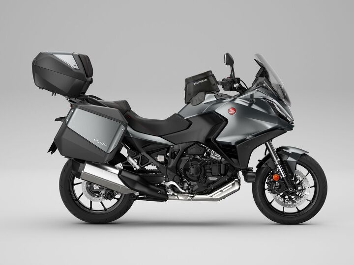 2022 HONDA NT1100 - Motorcycle.com