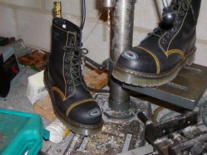 exposed steel toe cap boots
