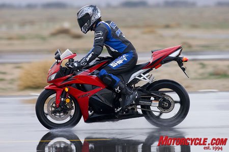 First pics Hondas 2009 Fireblade and CBR600RR launched with Combined ABS