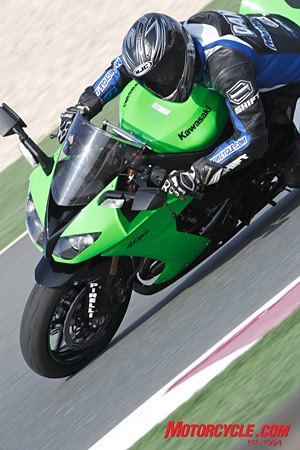 We were skeptical when Kawasaki mentioned a benefit in the amount of “touch points” offered by the new Ninja, but we became believers after rollicking around Qatar for a couple of days.