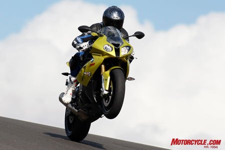 With the most powerful engine in its class, this is a pose the S1000RR frequently makes.