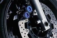 The same four-pot brakes that worked great on the R1 performed equally well on the R6. 